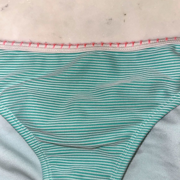 Bikini Bottom, Size Large - Picture 3 of 3